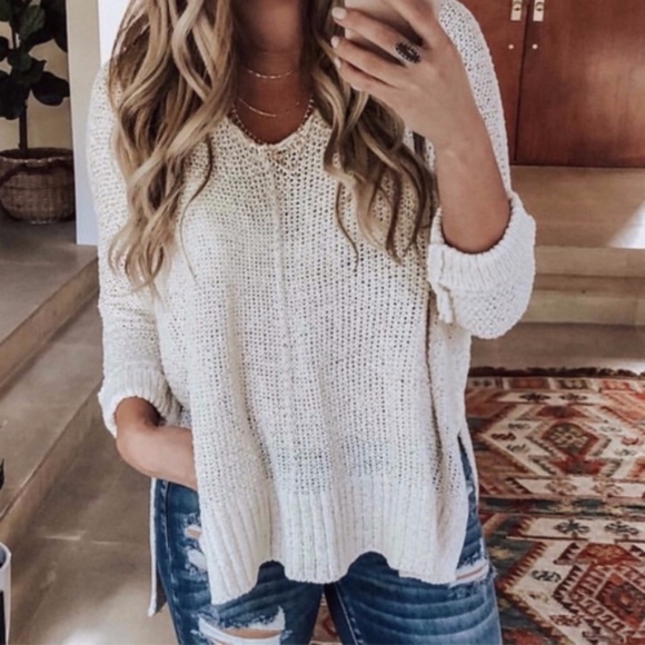 Bellanblue Sweaters - HENSLEY Hi-Low Knit Sweater   